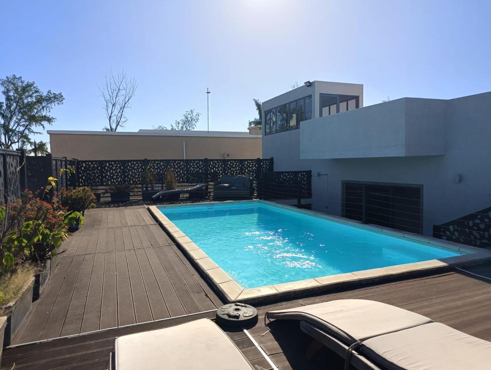 Newly Renovated Studio Apartment With Rooftop Pool, Few Steps To The Beach Flic-en-Flacq Zimmer foto